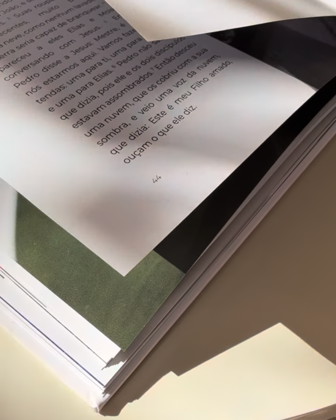 Livro de Marcos — Evangelho Ilustrado em Capa Dura, Letra Grande